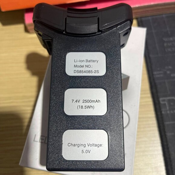 7.4V 2500mAh lipo Battery for HS100 S70 T35 S70W 7.4v RC Drone B - Picture 4 of 7